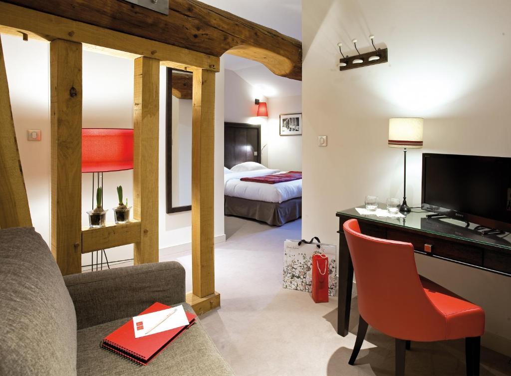 Hotel Le Griffon D'Or Bourg-en-Bresse Habitación foto